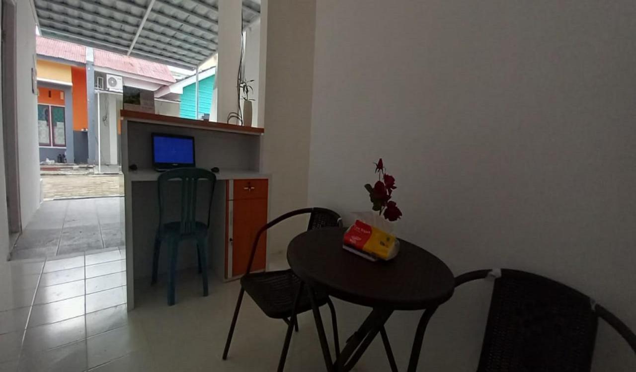 Oyo 90974 Homestay Golo Koe Sejahtera Labuan Bajo Exterior photo
