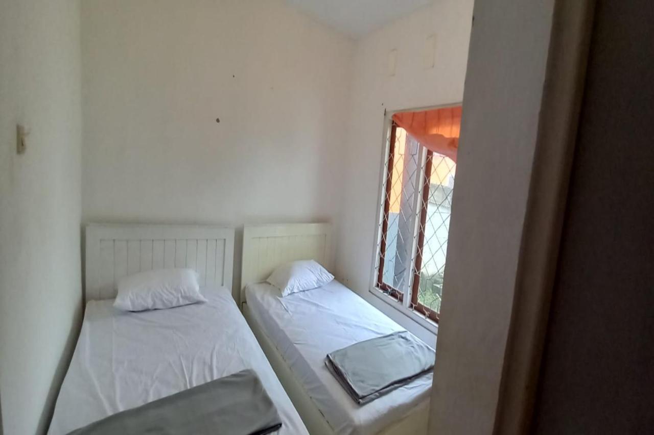 Oyo 90974 Homestay Golo Koe Sejahtera Labuan Bajo Exterior photo
